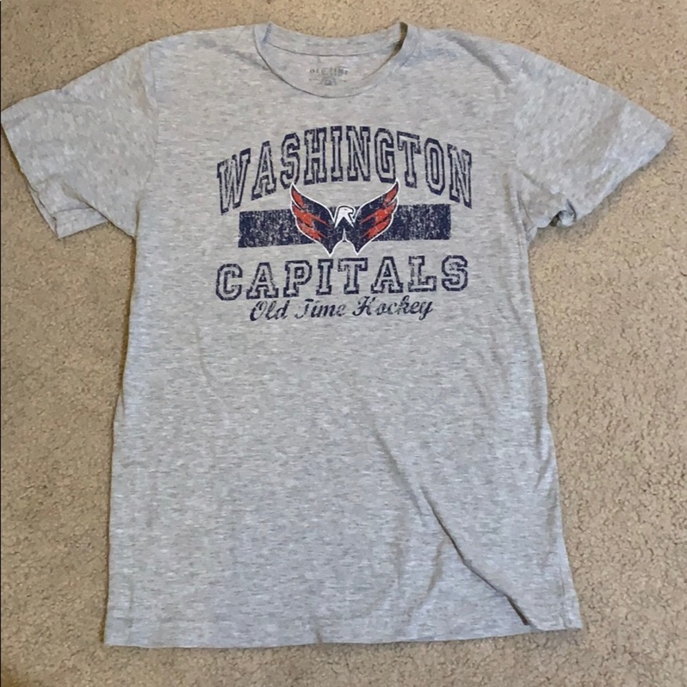 Women’s small Washington Capitals t-shirt